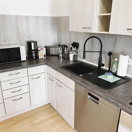 Business & Handwerker - Zentral & Praktisch