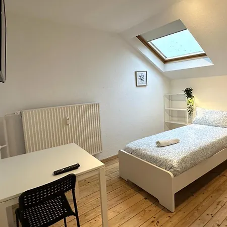 Business & Handwerker - Zentral & Praktisch Apartament