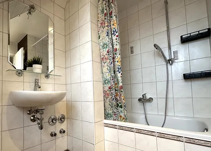 Business & Handwerker - Zentral & Praktisch Apartman *