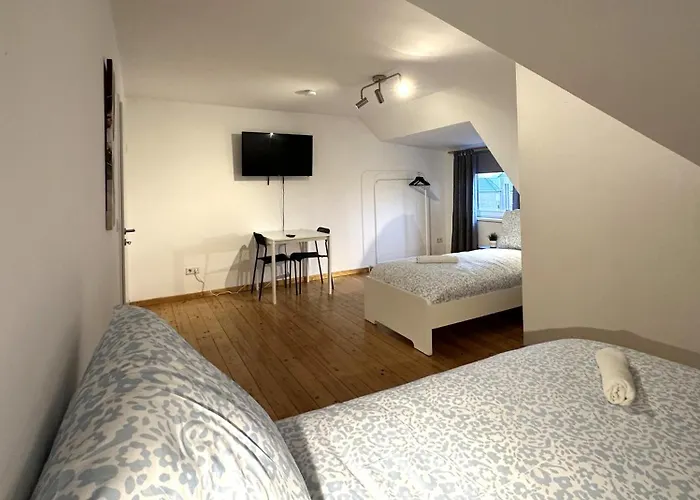 Business & Handwerker - Zentral & Praktisch *