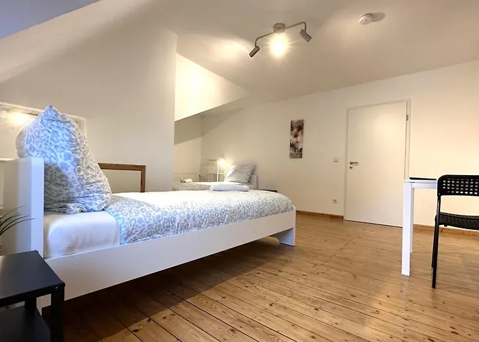 Business & Handwerker - Zentral & Praktisch *